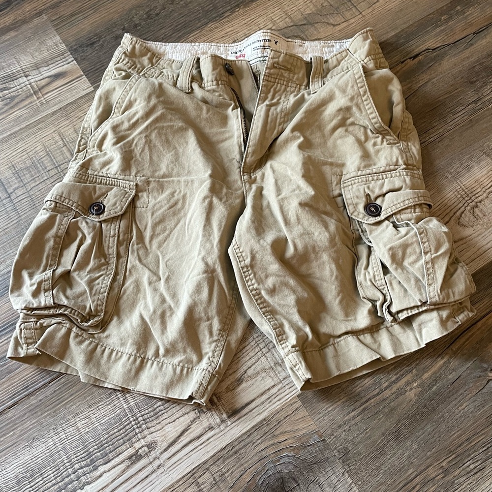Mens American Eagle cargo shorts size 31
